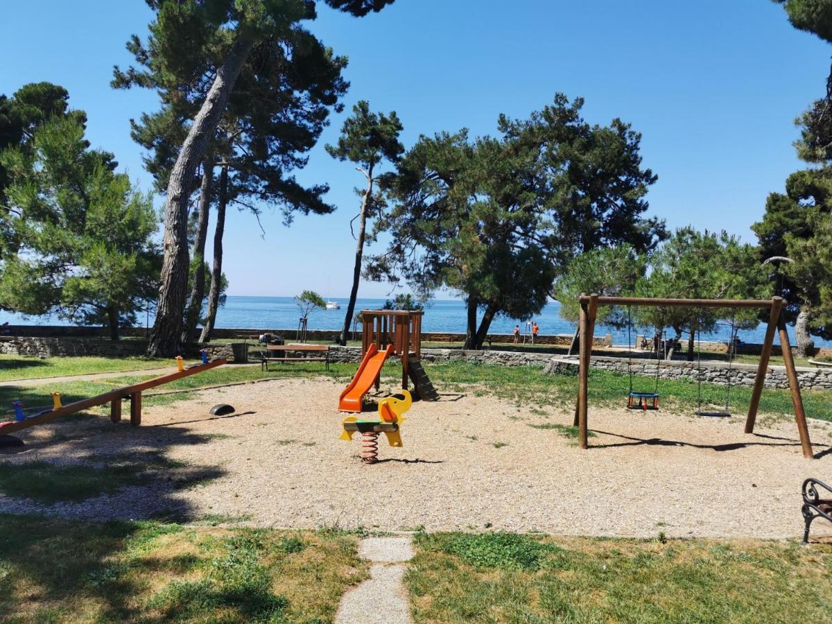 Lara Deluxe Superior 5 Star Apartment, Your Piece Of Heaven By The Sea & Park Novigrad Istria Exteriér fotografie